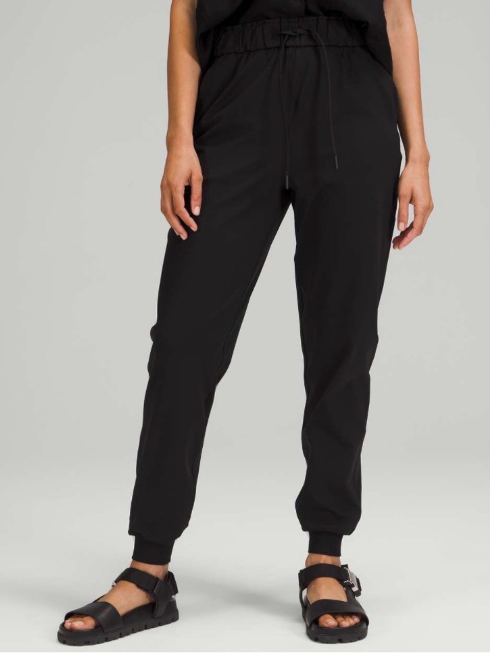 Lululemon Stretch High-Rise Jogger - Black - Sz. 4